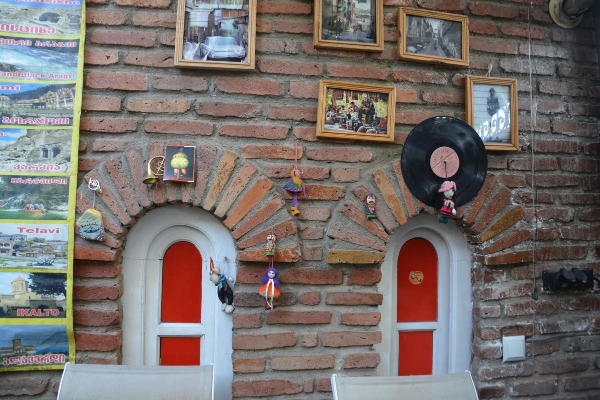Old House Luca Hotell Tbilisi Exteriör bild